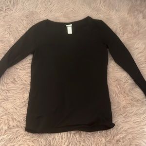 black long sleeve shirt never been worn before. from H&M size US m
